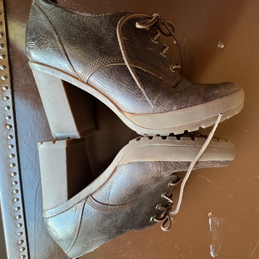 Timberland Heeled Oxfords sz 8